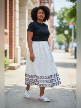 Beyond by Vera White Midi Skirt w/ Floral Border | Pockets | NWT | Size XL